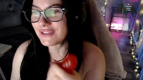 Snapshot of bellastar84 chatting on 04/01/26, 08:04 Starr40 online show from 04/01/26, 08:04