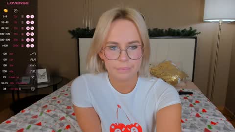 Bella online show from 12/12/24, 04:15