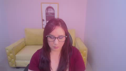 Bella online show from 12/22/25, 04:04