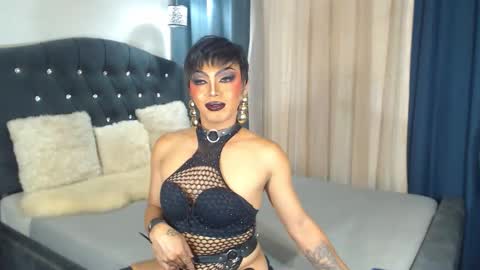 B E L L A T R I X online show from 10/01/25, 09:32