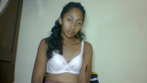 Snapshot of belle_annah chatting on 05/16/26, 02:19 belle_annah online show from 05/16/26, 02:19