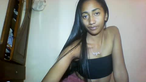 belle_annah online show from 07/28/26, 04:19