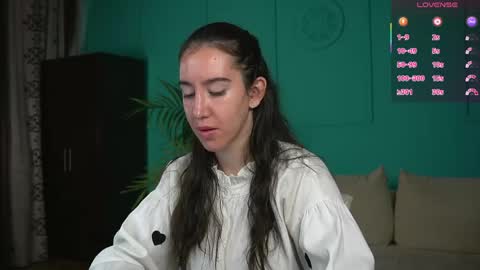 Bella online show from 06/08/26, 07:42