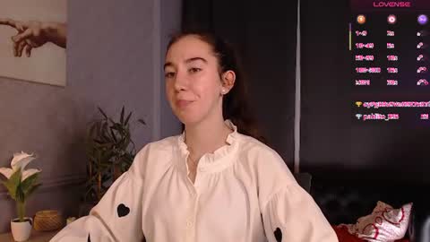 Bella online show from 07/28/26, 02:13