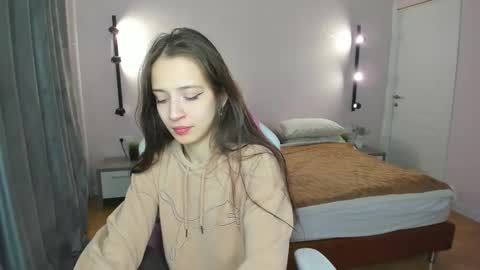 Belle online show from 11/13/25, 01:15