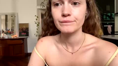 BELLE   online show from 12/03/24, 01:52