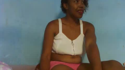 Snapshot of bellemiahxx chatting on 02/26/25, 08:15 bellemiahXx online show from 02/26/25, 08:15