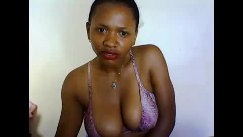 Snapshot of bellewivy chatting on 09/20/25, 02:51 bellewivy online show from 09/20/25, 02:51
