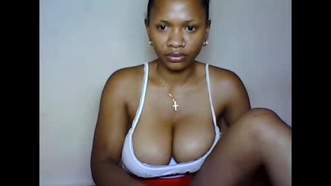 Snapshot of bellewivy chatting on 11/02/25, 08:06 bellewivy online show from 11/02/25, 08:06