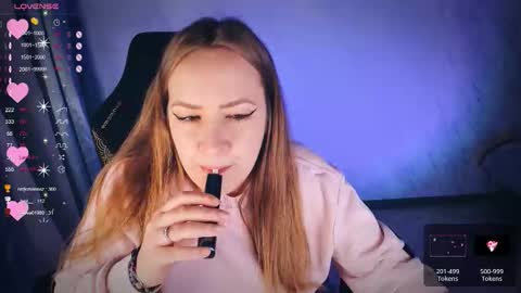 Snapshot of bellezza_ chatting on 09/26/25, 07:18 Your Annabelle Wolf online show from 09/26/25, 07:18