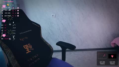 Snapshot of bellezza_ chatting on 09/29/25, 10:42 Your Annabelle Wolf online show from 09/29/25, 10:42