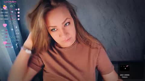 Snapshot of bellezza_ chatting on 10/16/25, 07:31 Your Annabelle Wolf online show from 10/16/25, 07:31