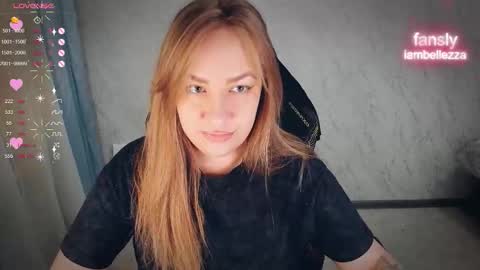 Your Annabelle Wolf  online show from 12/03/25, 07:12