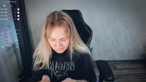 Your Annabelle Wolf  online show from 06/14/26, 06:10