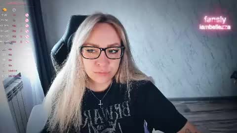 Your Annabelle Wolf  online show from 06/16/26, 12:52