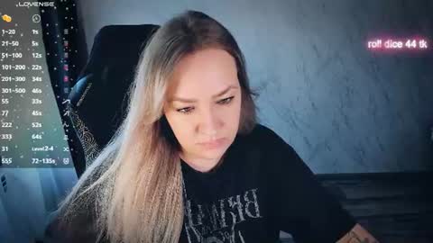 Your Annabelle Wolf  online show from 07/12/26, 06:59