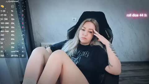 Your Annabelle Wolf  online show from 07/29/26, 08:56
