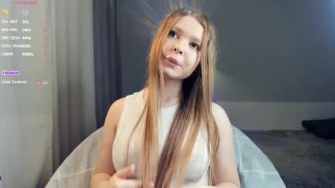 Bella online show from 09/22/25, 06:10