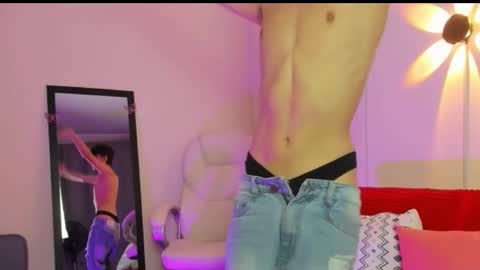 Snapshot of bellmontneon chatting on 09/18/25, 11:12 Neon online show from 09/18/25, 11:12