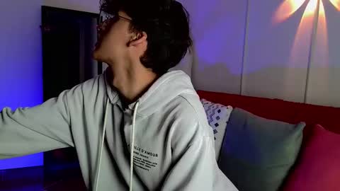 Snapshot of bellmontneon chatting on 09/29/25, 11:26 Neon online show from 09/29/25, 11:26