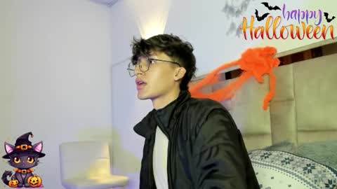 Snapshot of bellmontneon chatting on 10/27/25, 11:36 Neon online show from 10/27/25, 11:36