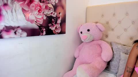 Snapshot of bellota_hil chatting on 04/28/26, 10:15 Bellota Hil online show from 04/28/26, 10:15