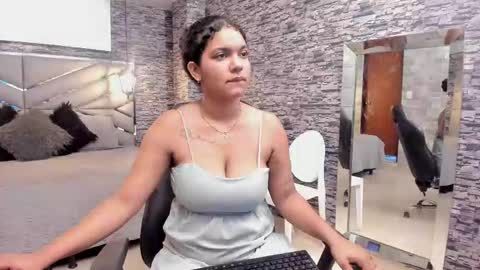 Belly online show from 10/08/25, 04:15