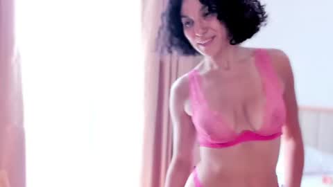 A girl from your  dreams online show from 06/11/26, 12:32