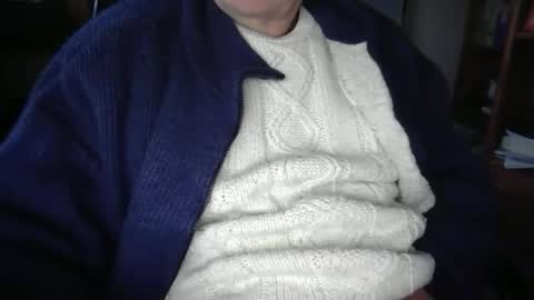 Snapshot of bemichel chatting on 11/22/25, 03:44 jaimetout online show from 11/22/25, 03:44