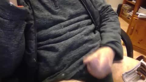 Snapshot of bemichel chatting on 12/17/25, 06:14 jaimetout online show from 12/17/25, 06:14