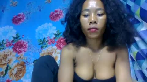 Snapshot of bemonique chatting on 06/13/26, 05:33 bemonique online show from 06/13/26, 05:33