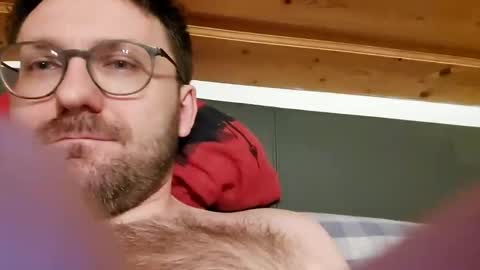 Snapshot of ben00189 chatting on 01/15/25, 06:40 ben00189 online show from 01/15/25, 06:40