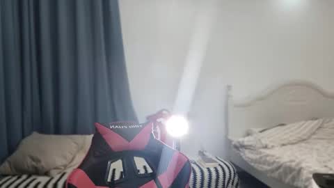 Snapshot of ben705676 chatting on 03/02/25, 06:19 Ben online show from 03/02/25, 06:19