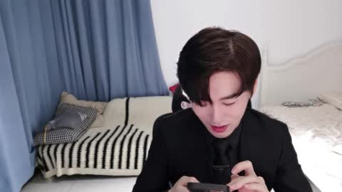 Snapshot of ben705676 chatting on 09/12/25, 01:55 Ben online show from 09/12/25, 01:55