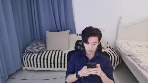 Snapshot of ben705676 chatting on 10/23/25, 03:00 Ben online show from 10/23/25, 03:00