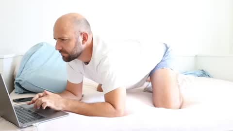 Snapshot of ben_nm chatting on 06/30/26, 11:44 Ben N. online show from 06/30/26, 11:44