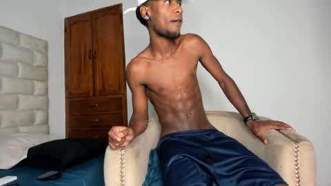 Snapshot of benbrownn chatting on 09/25/25, 08:45    online show from 09/25/25, 08:45