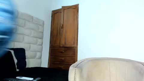 Snapshot of benbrownn chatting on 10/04/25, 09:13    online show from 10/04/25, 09:13