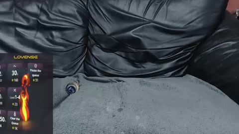 Bencrow online show from 10/17/25, 10:12