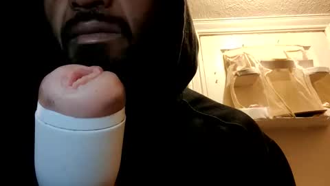 Snapshot of bendovereasy chatting on 11/29/25, 11:08 bendovereasy online show from 11/29/25, 11:08