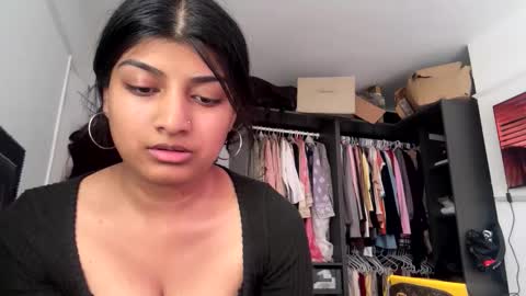 Snapshot of bengalibaddie7_x chatting on 06/09/26, 05:57 bengalibaddie7_x online show from 06/09/26, 05:57