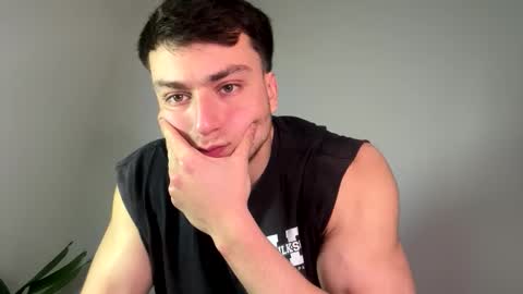 Snapshot of benicio03 chatting on 06/10/26, 01:17 benicio03 online show from 06/10/26, 01:17