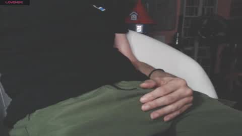 Snapshot of benijamin chatting on 09/30/25, 09:53 benijamin online show from 09/30/25, 09:53