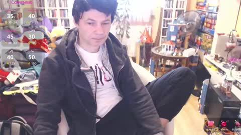 Snapshot of benijamin chatting on 11/17/25, 09:48 benijamin online show from 11/17/25, 09:48