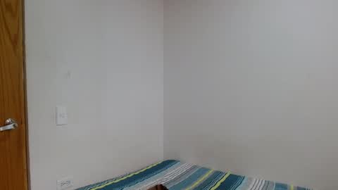 Snapshot of benjamin_isaac chatting on 10/29/25, 01:02 benjamin_isaac online show from 10/29/25, 01:02