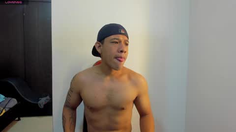 Snapshot of benjamin_lichx chatting on 06/07/26, 05:11 Benjamin online show from 06/07/26, 05:11