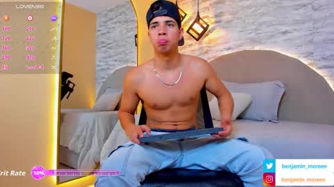 BENJAMIN online show from 10/03/25, 01:08