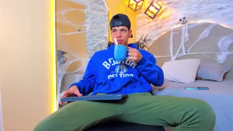 BENJAMIN online show from 10/21/25, 12:39