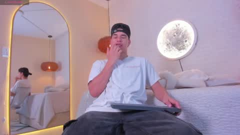 BENJAMIN online show from 06/09/26, 02:45
