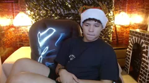 BENJAMIN online show from 12/17/24, 08:32